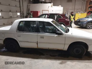 1994 Dodge Spirit z VIN 3B3AA46KXRT214299, wystawiony jako IAAI lot #41908262 z przebiegiem 72 619 mil mil oraz . Historia ofert i sprzedaży dostępna na DreamBid. Obrazek 13.