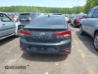 2020 Hyundai Elantra SEL z VIN 5NPD84LF9LH532517, wystawiony jako IAAI lot #42031456 z przebiegiem 37 611 mil mil oraz . Historia ofert i sprzedaży dostępna na DreamBid. Obrazek 16.