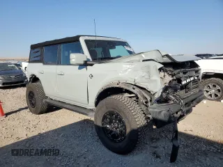 2021 Ford Bronco with VIN 1FMDE5DH6MLB02483, listed as a Copart auction lot 42617245 with 20,306 mi miles and Salvage title. Bid and sale history available at DreamBid. Image 4.
