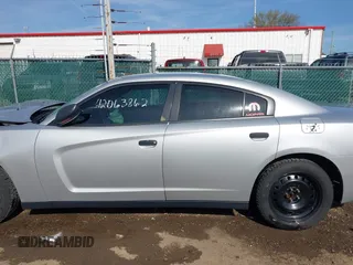 2013 Dodge Charger Police z VIN 2C3CDXAT9DH549866, wystawiony jako IAAI lot #42063862 z przebiegiem 145 191 mil mil oraz . Historia ofert i sprzedaży dostępna na DreamBid. Obrazek 14.