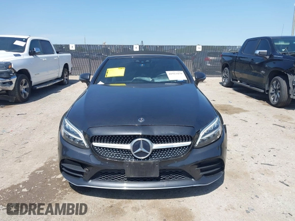 2019 Mercedes-Benz C 300 with VIN WDDWK8DB9KF773831, listed as a IAAI auction lot 41923479 with 37,124 mi miles and . Bid and sale history available at DreamBid. Image 12.