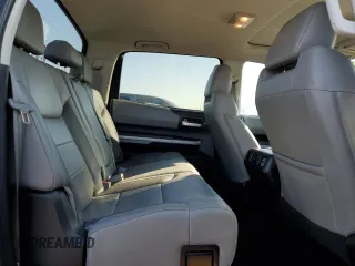 2018 Toyota Tundra SR5 с VIN 5TFHY5F16JX712563, выставлен на аукционе Copart как лот 62609265 с пробегом 169 076 миль миль и Списание • Salvage title. История ставок и продаж доступна на DreamBid. Изображение 10.