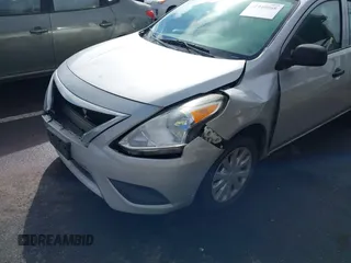 2015 Nissan Versa SV with VIN 3N1CN7AP9FL952593, listed as a IAAI auction lot 41940068 with 149,201 mi miles. Bid and sale history available at carsss.com. Image 6.