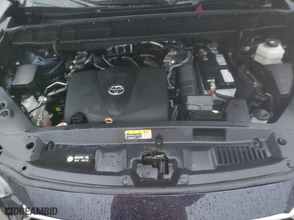 2022 Toyota Highlander XLE with VIN 5TDHZRBH7NS583655, listed as a Copart auction lot 84217444 with 46,830 mi miles and Salvage Title. Bid and sale history available at carsss.com. Image 13.