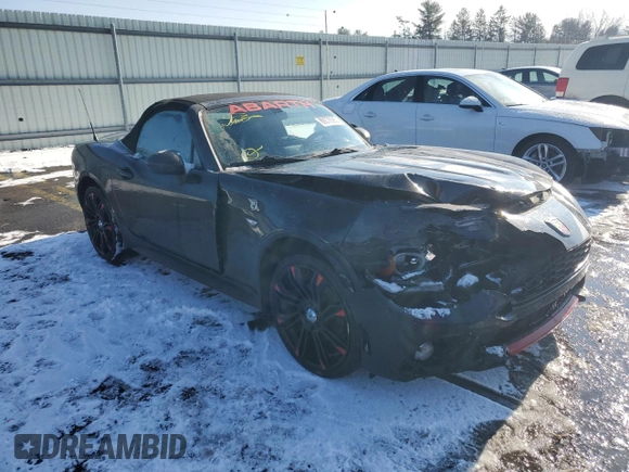 2017 FIAT 124 Spider Elaborazione Abarth z VIN JC1NFAEK2H0123795, wystawiony jako Copart lot #89278685 z przebiegiem 51 179 mil mil oraz Szkoda całkowita • Salvage title. Historia ofert i sprzedaży dostępna na DreamBid. Obrazek 4.