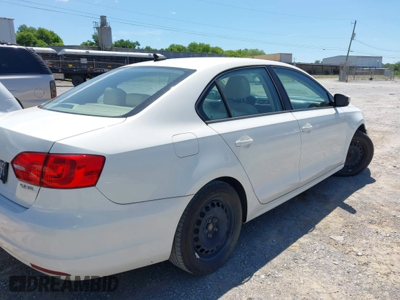 2012 Volkswagen Jetta SE with VIN 3VWDP7AJ8CM019228, listed as a IAAI auction lot 42339952 with 197,877 mi miles and . Bid and sale history available at DreamBid. Image 4.