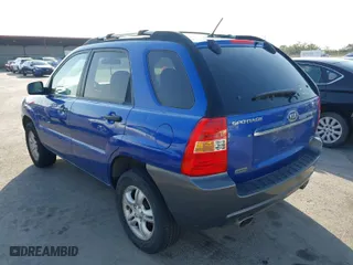 2008 Kia Sportage LX with VIN KNDJE723487505872, listed as a IAAI auction lot 41884945 with 136,665 mi miles. Bid and sale history available at carsss.com. Image 3.
