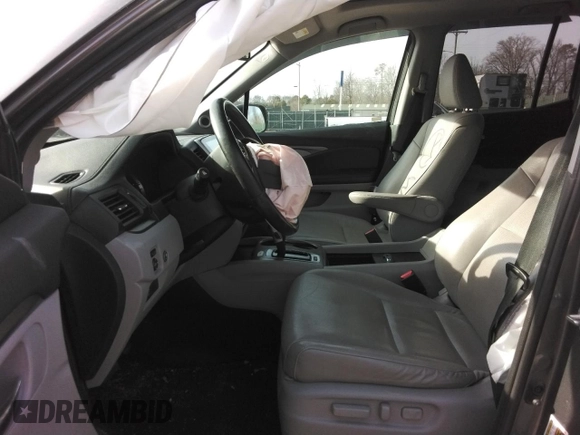 2019 Honda Ridgeline RTL-T with VIN 5FPYK3F64KB013498, listed as a Copart auction lot 44334195 with 104,197 mi miles and Salvage title. Bid and sale history available at DreamBid. Image 7.