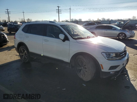2018 Volkswagen Tiguan SEL z VIN 3VV2B7AX0JM017033, wystawiony jako Copart lot #85799204 z przebiegiem 64 075 mil mil oraz Szkoda całkowita • Salvage title. Historia ofert i sprzedaży dostępna na DreamBid. Obrazek 4.