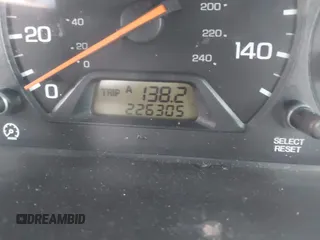 2001 Honda Accord LX z VIN 1HGCG56461A033694, wystawiony jako IAAI lot #41804320 z przebiegiem 250 000 mil mil oraz . Historia ofert i sprzedaży dostępna na DreamBid. Obrazek 15.