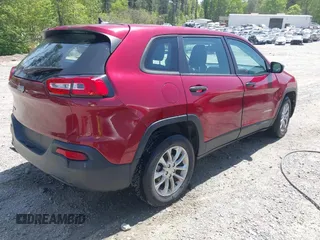 2016 Jeep Cherokee Sport with VIN 1C4PJLAB4GW190101, listed as a IAAI auction lot 42063277 with 61,868 mi miles. Bid and sale history available at carsss.com. Image 4.