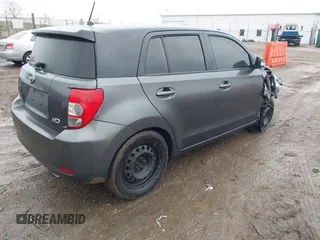 2014 Scion xD z VIN JTKKUPB45E1045712, wystawiony jako IAAI lot #41173968 z przebiegiem 137 345 mil mil oraz . Historia ofert i sprzedaży dostępna na DreamBid. Obrazek 4.