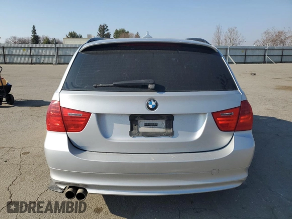 2011 BMW 3 Series 328i xDrive with VIN WBAUU3C58BA541919, listed as a Copart auction lot 85348464 with 197,538 mi miles and Salvage Title. Bid and sale history available at DreamBid. Image 6.