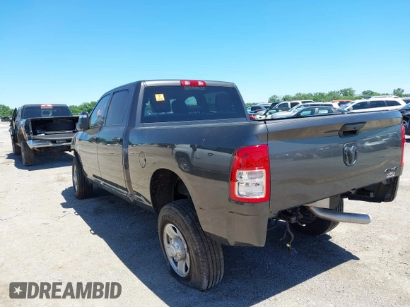 2024 Ram 2500 Tradesman with VIN 3C6UR5CL9RG330312, listed as a IAAI auction lot 42299968 with 657 mi miles and . Bid and sale history available at DreamBid. Image 3.