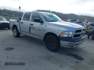 2015 Ram 1500 Express z VIN 1C6RR6KT3FS629909, wystawiony jako IAAI lot #38838432 z przebiegiem 113 186 mil mil oraz . Historia ofert i sprzedaży dostępna na DreamBid. Obrazek 1.