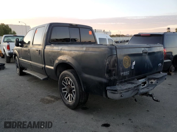 2003 Ford Super Duty F-250 XL with VIN 1FTNW20F03EA23645, listed as a Copart auction lot 82768964 with 0 mi miles and Salvage Title. Bid and sale history available at carsss.com. Image 2.