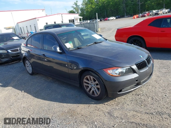 2007 BMW 3 Series 328xi z VIN WBAVC93517K033593, wystawiony jako IAAI lot #42137856 z przebiegiem Nie podano mil oraz . Historia ofert i sprzedaży dostępna na DreamBid. Obrazek 1.