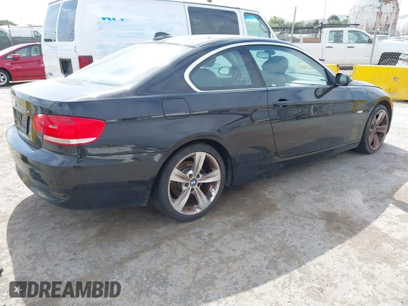 2008 BMW 3 Series 328xi with VIN WBAWC33578PD08442, listed as a IAAI auction lot 42120947 with 137,077 mi miles and . Bid and sale history available at DreamBid. Image 4.
