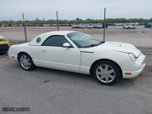 2003 Ford Thunderbird Deluxe with VIN 1FAHP60A03Y113355, listed as a IAAI auction lot 41890414 with NaN miles. Bid and sale history available at carsss.com. Image 13.