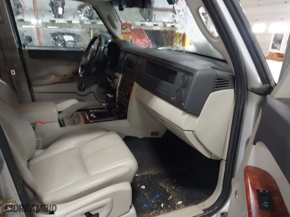 2007 Jeep Commander Limited with VIN 1J8HG58217C623422, listed as a IAAI auction lot 41602311 with NaN miles. Bid and sale history available at carsss.com. Image 5.