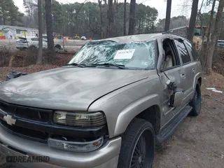 2003 Chevrolet Tahoe LT with VIN 1GNEC13Z73J206953, listed as a IAAI auction lot 41257879 with 186,590 mi miles. Bid and sale history available at carsss.com. Image 6.