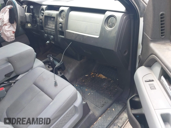 2012 Ford F-150 XL z VIN 1FTFX1ET2CFD02213, wystawiony jako IAAI lot #39533030 z przebiegiem 184 309 mil mil oraz . Historia ofert i sprzedaży dostępna na DreamBid. Obrazek 5.