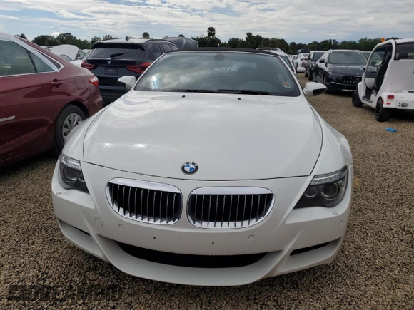 2008 BMW 6 Series M6 z VIN WBSEK93548CY79677, wystawiony jako Copart lot #74154364 z przebiegiem 109 352 mil mil oraz Szkoda całkowita • Salvage title. Historia ofert i sprzedaży dostępna na DreamBid. Obrazek 5.