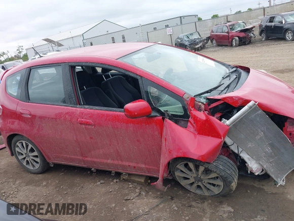 2013 Honda Fit Sport с VIN JHMGE8H50DC066694, выставлен на аукционе IAAI как лот 42358694 с пробегом 84 275 миль миль и . История ставок и продаж доступна на DreamBid. Изображение 14.