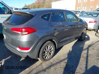 2018 Hyundai Tucson SE z VIN KM8J2CA48JU631165, wystawiony jako IAAI lot #41600722 z przebiegiem 120 021 mil mil oraz . Historia ofert i sprzedaży dostępna na DreamBid. Obrazek 4.