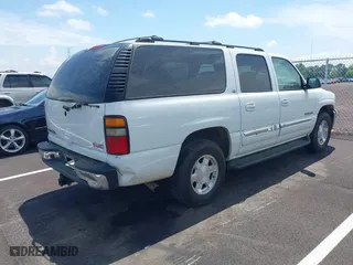 2004 GMC Yukon XL SLT with VIN 3GKFK16ZX4G165737, listed as a IAAI auction lot 42066815 with 240,063 mi miles. Bid and sale history available at carsss.com. Image 4.