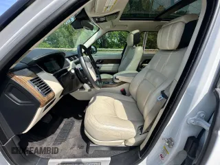2019 Land Rover Range Rover HSE z VIN SALGS2SV0KA540872, wystawiony jako Copart lot #59046305 z przebiegiem 130 477 mil mil oraz Czysty tytuł • Clean title. Historia ofert i sprzedaży dostępna na DreamBid. Obrazek 15.