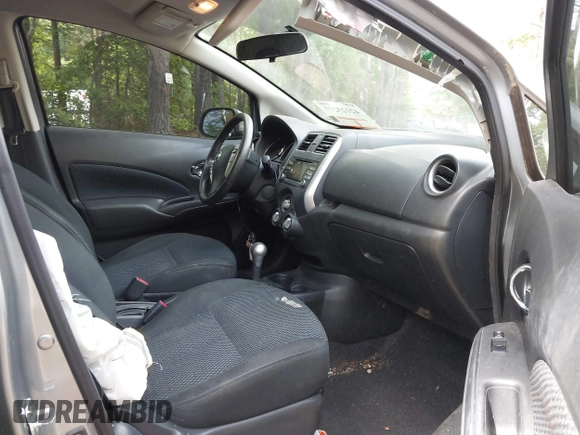 2014 Nissan Note SV z VIN 3N1CE2CP2EL376683, wystawiony jako IAAI lot #42123277 z przebiegiem 144 171 mil mil oraz . Historia ofert i sprzedaży dostępna na DreamBid. Obrazek 5.