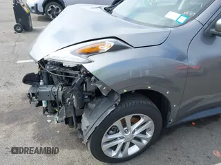 2015 Nissan Juke SV with VIN JN8AF5MVXFT553675, listed as a IAAI auction lot 41815944 with 100,000 mi miles and . Bid and sale history available at DreamBid. Image 6.