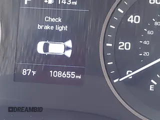 2020 Hyundai Tucson SE z VIN KM8J2CA4XLU159781, wystawiony jako IAAI lot #42170758 z przebiegiem 108 655 mil mil oraz . Historia ofert i sprzedaży dostępna na DreamBid. Obrazek 16.