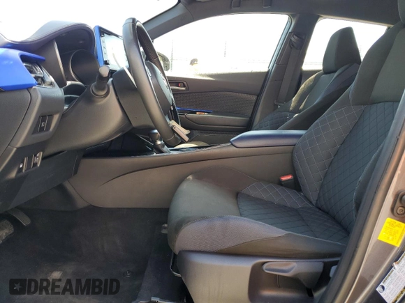 2021 Toyota C-HR LE with VIN JTNKHMBX1M1115317, listed as a Copart auction lot 56200305 with 82,237 mi miles and Clean Title. Bid and sale history available at DreamBid. Image 7.
