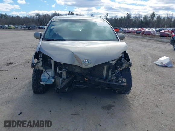 2015 Toyota Sienna LE AAS с VIN 5TDKK3DC0FS630972, выставлен на аукционе IAAI как лот 41898691 с пробегом 112 517 миль миль и . История ставок и продаж доступна на DreamBid. Изображение 13.