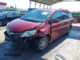 2020 Toyota Sienna XLE Auto Access Seat with VIN 5TDYZ3DCXLS031692, listed as a IAAI auction lot 42138270 with 71,971 mi miles and . Bid and sale history available at DreamBid. Image 2.