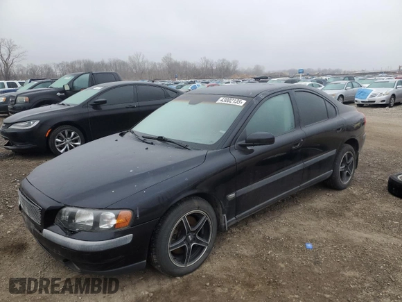 2004 Volvo S60 with VIN YV1RH59H142389189, listed as a Copart auction lot 43002135 with 161,744 mi miles and Salvage Title. Bid and sale history available at carsss.com. Image 1.