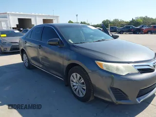 2012 Toyota Camry L z VIN 4T1BF1FK9CU024618, wystawiony jako IAAI lot #42023925 z przebiegiem 112 416 mil mil oraz . Historia ofert i sprzedaży dostępna na DreamBid. Obrazek 1.
