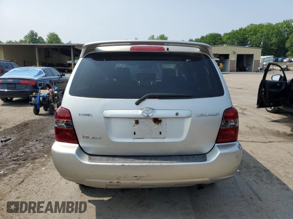2005 Toyota Highlander z VIN JTEEP21A150081176, wystawiony jako Copart lot #60608585 z przebiegiem 218 821 mil mil oraz Czysty tytuł • Clean title. Historia ofert i sprzedaży dostępna na DreamBid. Obrazek 6.
