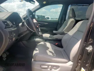 2019 Honda Passport EX-L z VIN 5FNYF7H50KB003009, wystawiony jako Copart lot #59165035 z przebiegiem 61 313 mil mil oraz Szkoda całkowita • Salvage title. Historia ofert i sprzedaży dostępna na DreamBid. Obrazek 7.