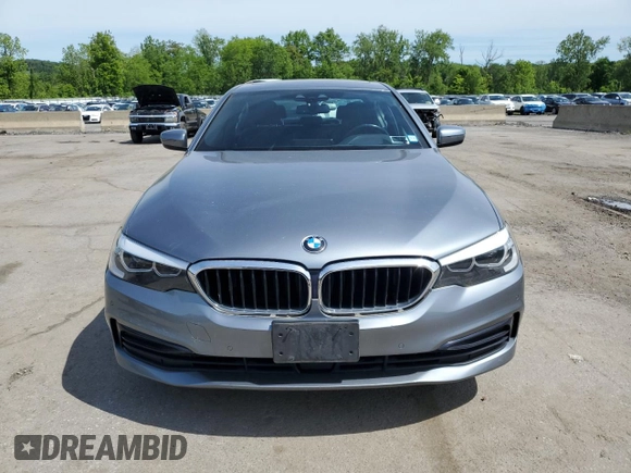 2019 BMW 5 Series 530i xDrive z VIN WBAJA7C50KG911728, wystawiony jako Copart lot #58306955 z przebiegiem 64 924 mil mil oraz Szkoda całkowita • Salvage title. Historia ofert i sprzedaży dostępna na DreamBid. Obrazek 5.