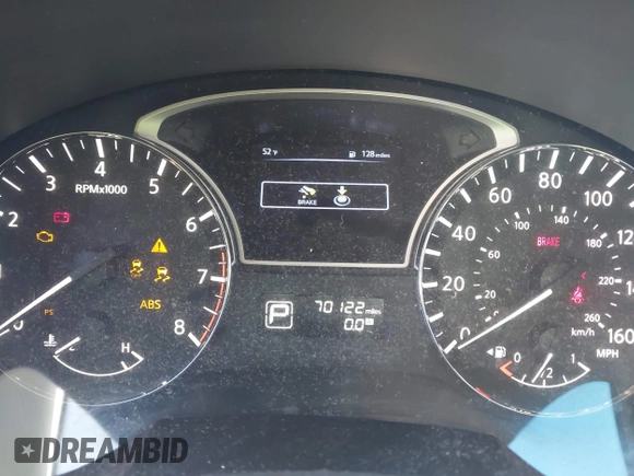 2015 Nissan Altima 2.5 S with VIN 1N4AL3AP3FN335392, listed as a IAAI auction lot 42102649 with 70,122 mi miles. Bid and sale history available at carsss.com. Image 7.