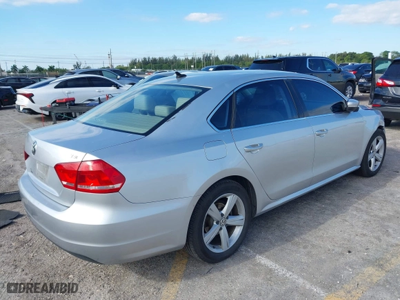 2015 Volkswagen Passat 1.8T Limited Edition with VIN 1VWAS7A35FC090573, listed as a IAAI auction lot 42029286 with 151,451 mi miles. Bid and sale history available at carsss.com. Image 4.