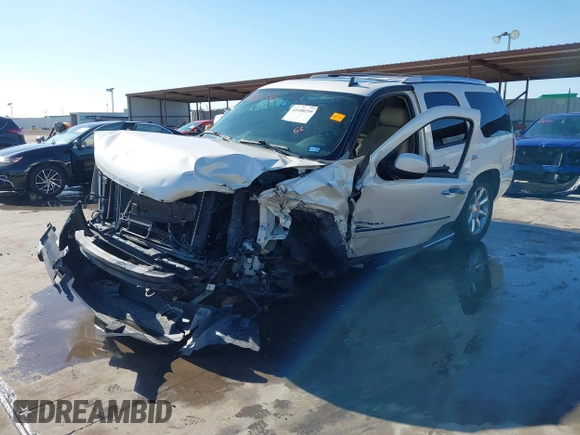 2013 GMC Yukon Denali with VIN 1GKS1EEF3DR357632, listed as a IAAI auction lot 41488295 with 187,635 mi miles. Bid and sale history available at carsss.com. Image 19.
