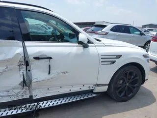 2024 Genesis GV80 z VIN KMUHCESC8RU166378, wystawiony jako IAAI lot #42260945 z przebiegiem 32 119 mil mil oraz . Historia ofert i sprzedaży dostępna na DreamBid. Obrazek 18.