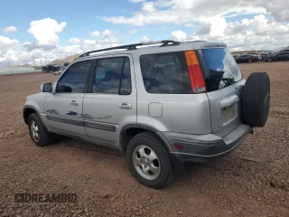 1998 Honda CR-V LX with VIN JHLRD1745WC094753, listed as a Copart auction lot 48888575 with 298,615 mi miles and Salvage Title. Bid and sale history available at carsss.com. Image 2.