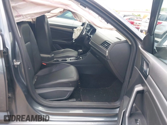 2020 Volkswagen Jetta S with VIN 3VWC57BU8LM103866, listed as a IAAI auction lot 42182114 with 101,311 mi miles and . Bid and sale history available at DreamBid. Image 5.