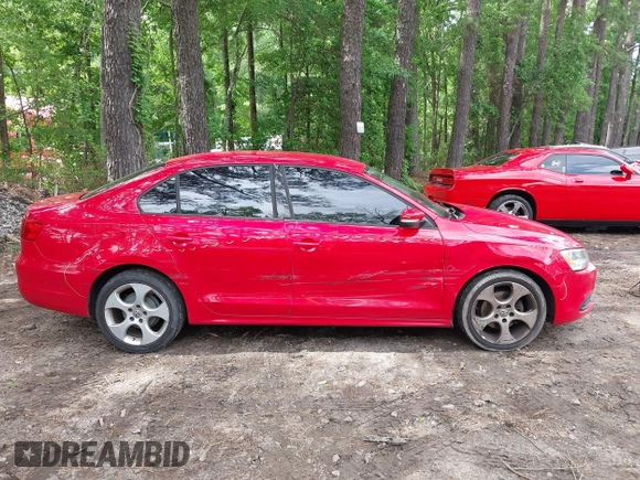 2011 Volkswagen Jetta SE с VIN 3VWDZ7AJ0BM368053, выставлен на аукционе IAAI как лот 42320719 с пробегом 175 185 миль миль и . История ставок и продаж доступна на DreamBid. Изображение 13.