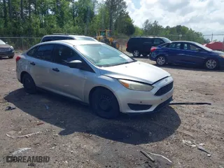 2016 Ford Focus S with VIN 1FADP3E25GL302195, listed as a IAAI auction lot 41963014 with 170,210 mi miles. Bid and sale history available at carsss.com. Image 1.